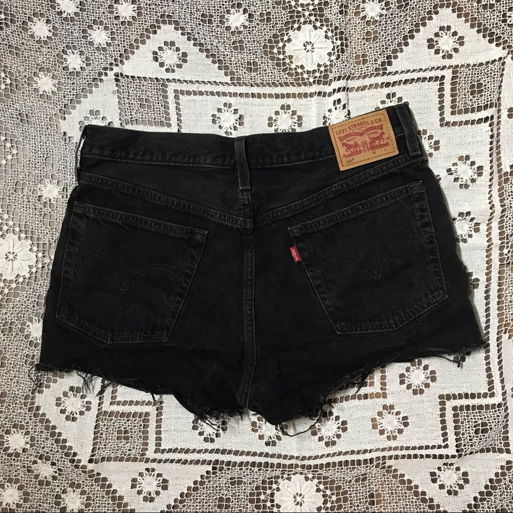 Levi’s 501 button fly denim jean cutoff shorts 30